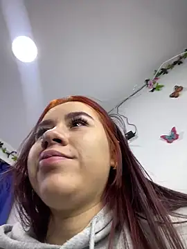 Im Valen Cute online show from 01.25.25