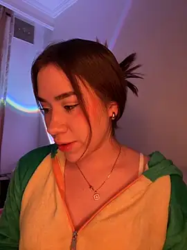 Im Valen Cute online show from 10.31.25