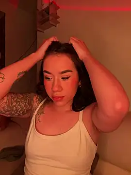 Im Valen Cute online show from 07.26.26
