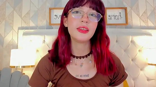 Snapshot of Nastya_Fantasy chatting on 03.18.25 Nastya Fantasy online show from 03.18.25