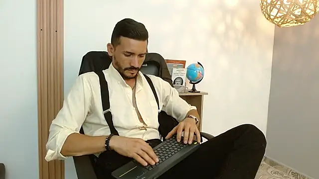 Reiko 85  online show from 02.06.25