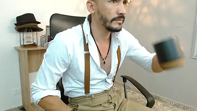 Reiko 85  online show from 02.14.25