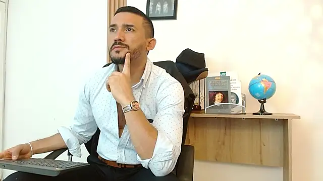 Reiko 85  online show from 09.12.25