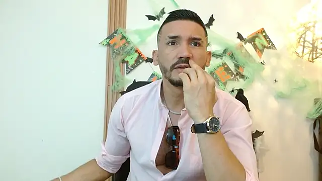 Reiko 85  online show from 10.22.25