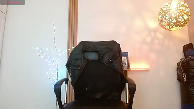 Reiko 85  online show from 01.16.26