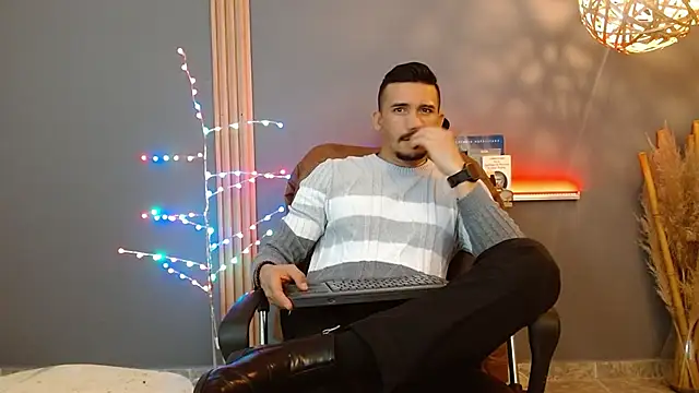 Reiko 85  online show from 02.19.26