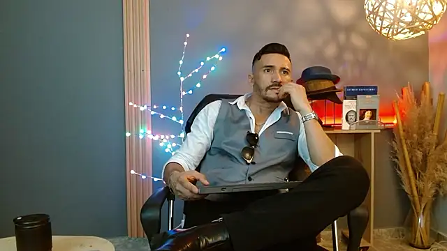 Reiko 85  online show from 03.07.26