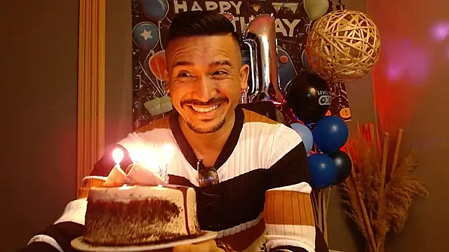 Reiko 85  online show from 04.18.26