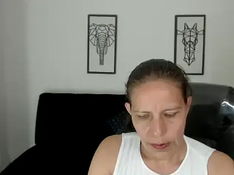 Milf karlye online show from 01.18.25