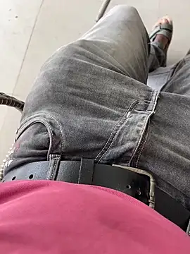 Snapshot of deshi_boybig chatting on 11.01.25 deshi boybig online show from 11.01.25