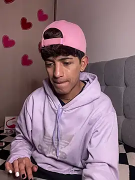 Snapshot of teobowny_ chatting on 02.05.25 teobowny online show from 02.05.25