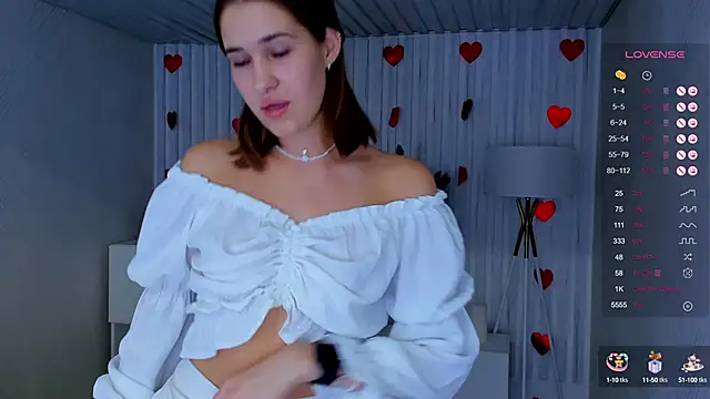 Jennifer Wadee online show from 03.11.25