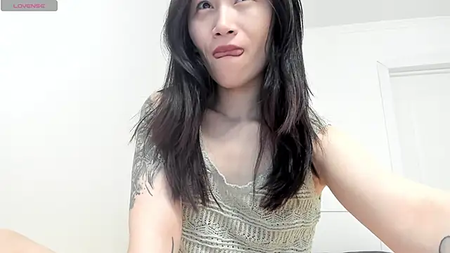 aenie online show from 03.18.25