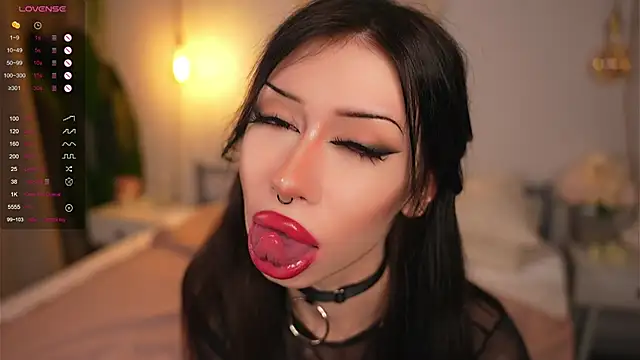 Devilsss toy online show from 11.08.25