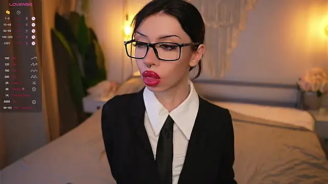 Devilsss toy online show from 11.18.25