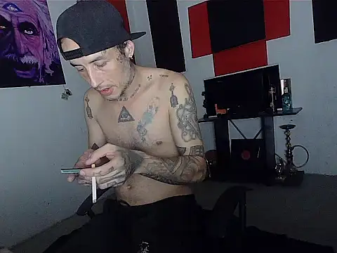 Snapshot of patrik_tattoo_ chatting on 04.23.26 patrik tattoo online show from 04.23.26
