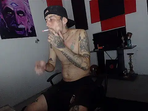 Snapshot of patrik_tattoo_ chatting on 05.01.26 patrik tattoo online show from 05.01.26