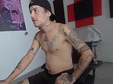 Snapshot of patrik_tattoo_ chatting on 05.27.26 patrik tattoo online show from 05.27.26