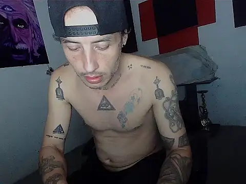 Snapshot of patrik_tattoo_ chatting on 05.30.26 patrik tattoo online show from 05.30.26