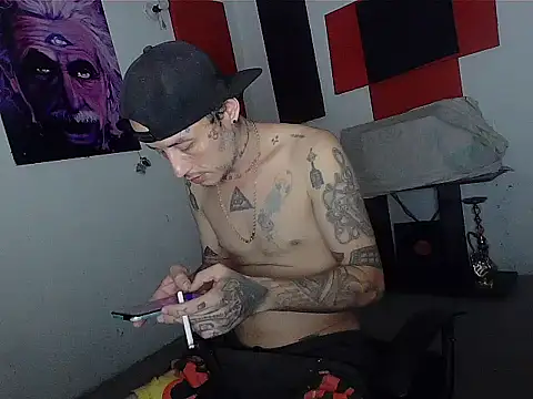 Snapshot of patrik_tattoo_ chatting on 06.02.26 patrik tattoo online show from 06.02.26