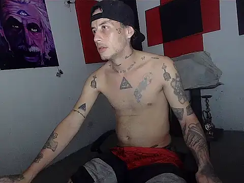 Snapshot of patrik_tattoo_ chatting on 06.08.26 patrik tattoo online show from 06.08.26