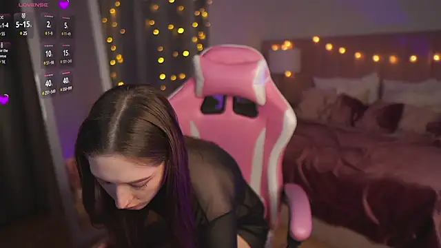 SelestaRobertson online show from 12.13.24