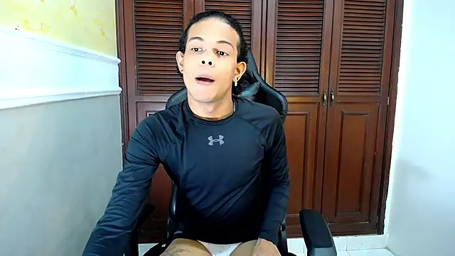 rose Skinny  online show from 10.07.25