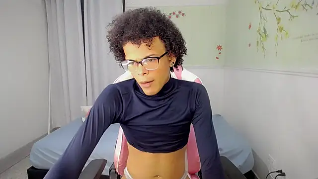 rose Skinny  online show from 12.15.25