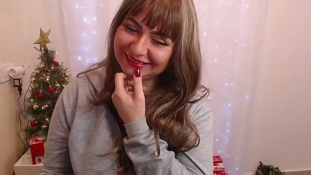 Snapshot of Genesisgems11_ chatting on 12.17.24 Genesisgems11  online show from 12.17.24