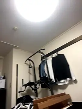 YU-KI00 online show from 11.08.25