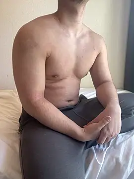 YU-KI00 online show from 01.18.26