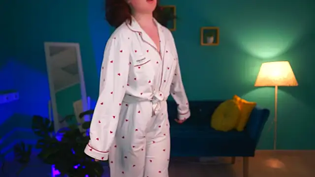 AnnTerry  online show from 02.11.25