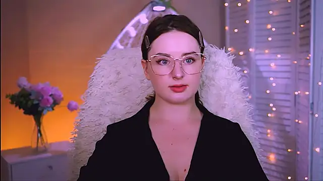 AnnTerry  online show from 10.03.25