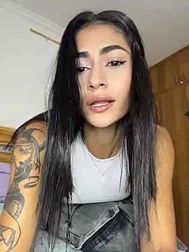 emilie xx  online show from 05.04.26