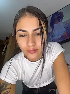 emilie xx  online show from 05.27.26