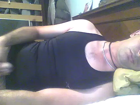 Snapshot of frank32love chatting on 01.05.25 frank32love online show from 01.05.25