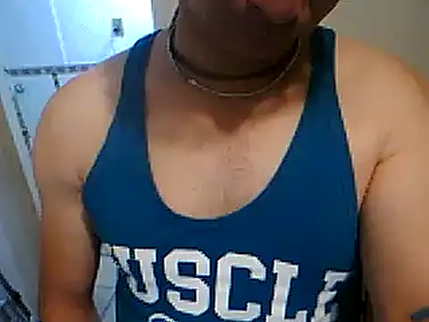 Snapshot of frank32love chatting on 02.02.25 frank32love online show from 02.02.25