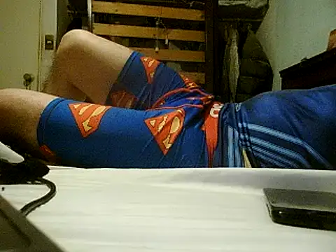 Snapshot of frank32love chatting on 02.19.25 frank32love online show from 02.19.25