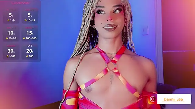 DanniLee  online show from 10.20.25