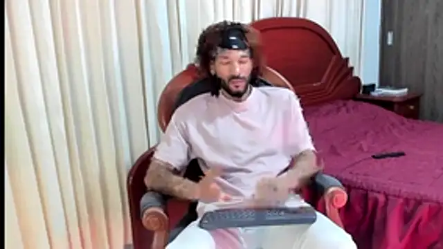 KarlMarley1 online show from 12.23.25