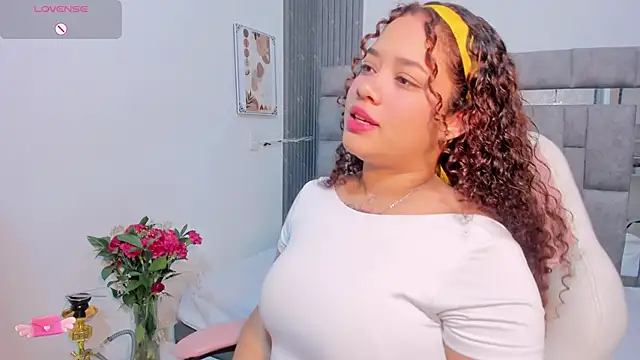 zulyjones online show from 12.04.25