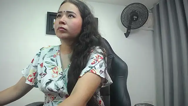 Snapshot of hushaima chatting on 12.06.24 hushaima online show from 12.06.24