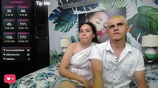 Snapshot of hushaima chatting on 12.24.24 hushaima online show from 12.24.24