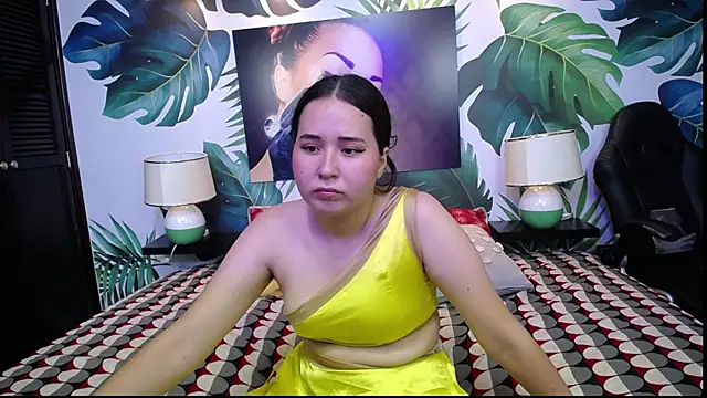 Snapshot of hushaima chatting on 01.07.25 hushaima online show from 01.07.25