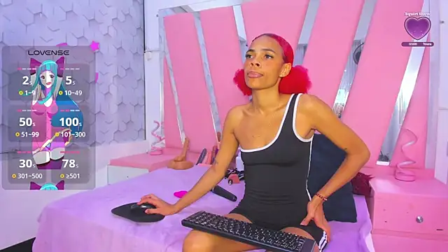 Snapshot of Brithanyslim chatting on 09.10.25 Brithanyslim online show from 09.10.25