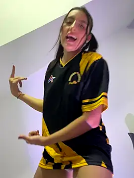 EmySofia online show from 10.28.25