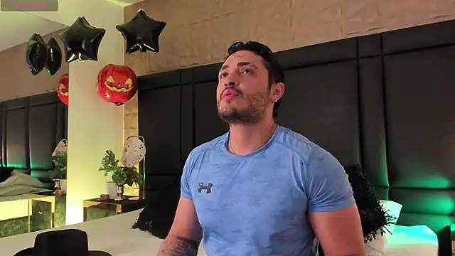 JossAckland online show from 10.16.25