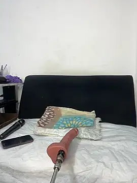 Snapshot of chiquimaturesexy chatting on 06.16.26 chiquimaturesexy online show from 06.16.26