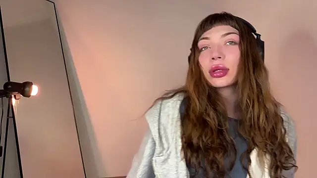 PaulaPratt online show from 03.12.25