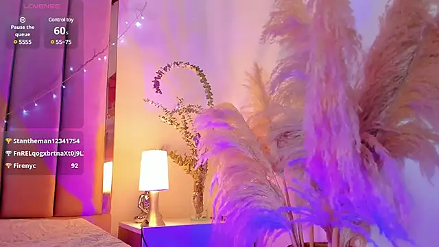 Snapshot of VICTORIA_RASH chatting on 01.15.25 VICTORIA RASH online show from 01.15.25